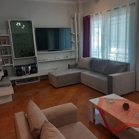 House شقة لميا