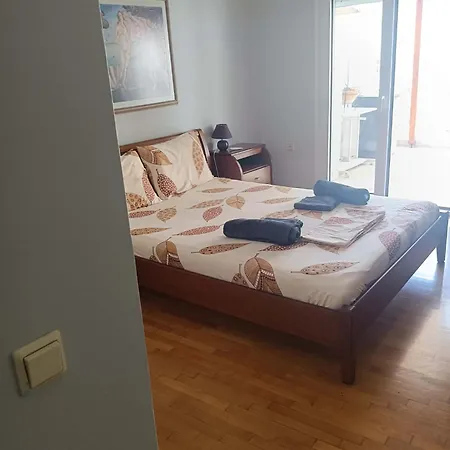 Апартаменты House